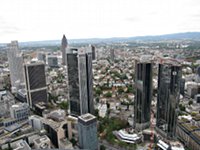 [Panorama di Francoforte da un grattacielo]