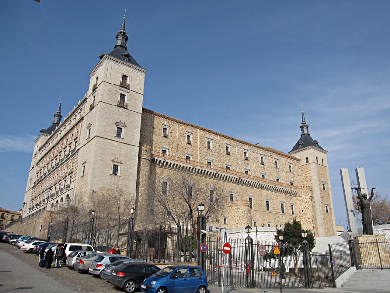 [L'Alcazar a Toledo]