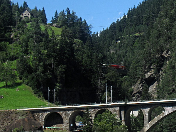 [Re 460
con treno interregionale]