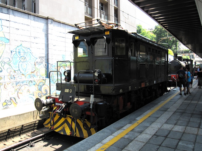 [Locomotiva
elettrica storica E600-03 delle Ferrovie Nord Milano a Milano
Cadorna]